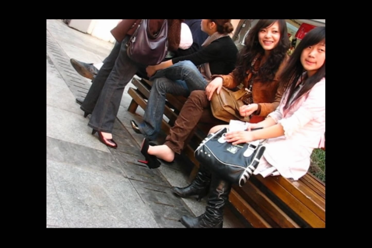 streetsnapdangl[00 01 10][20181107 214438 1]